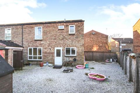 3 bed property, in 94 Great Meadow, £105,000