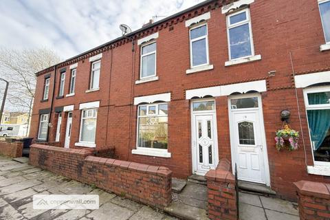 2 bed property, in Mersey Street, £90,000
