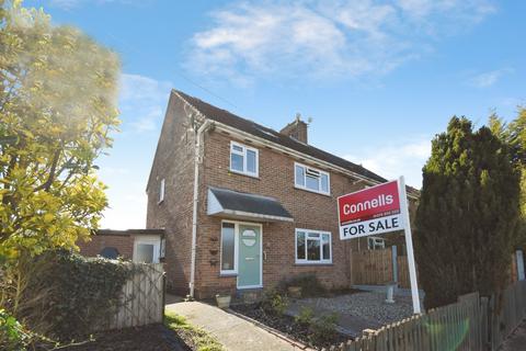 3 bed property, in Panfield Lane, £325,000