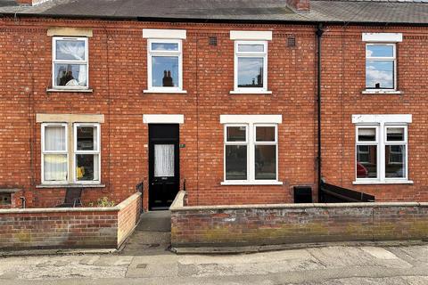 3 bed property, in Newton Street, £180,000