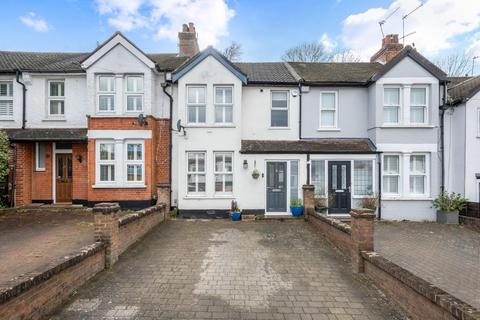 3 bed property, in Ashurst Road, £600,000