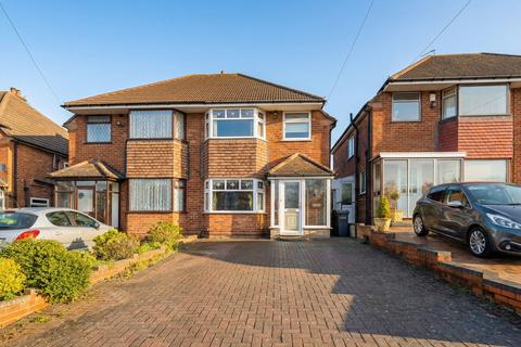 3 bed property, in Wichnor Road, £275,000