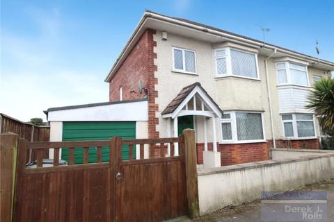 3 bed property, in Russel Road, £315,000