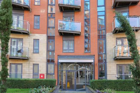 1 bed property, in Gotts Road, £110,000
