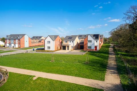 3 bed property, in Bluebell Way, £315,000