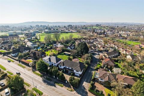 7 bed property, in Llantrisant Road, £1,450,000