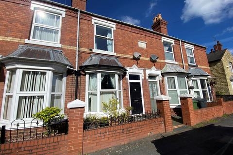 3 bed property, in Clarence Street, £199,000