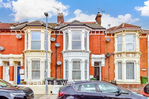 2 bed property, in North End Avenue, £155,000