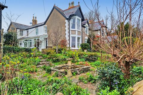 4 bed property, in 3 CLEVIS HILL, £495,000