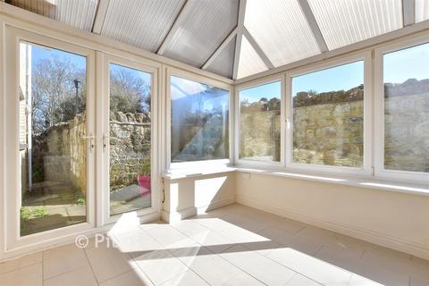4 bed property, in Steephill Road, £475,000