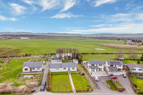 4 bed property, in Gasstown, £300,000