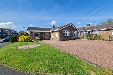 3 bed property, in Hixon, £345,000