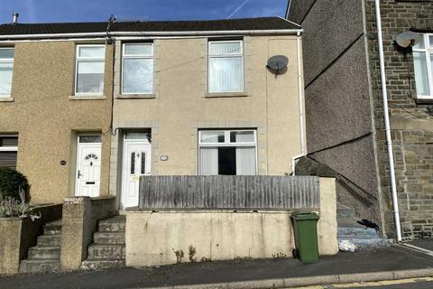 3 bed property, in Glanaman Road, £130,000
