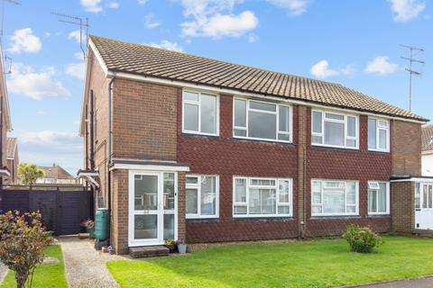 2 bed property, in Ophir Road, £240,000