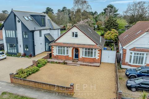 4 bed property, in Bixley Road, £500,000