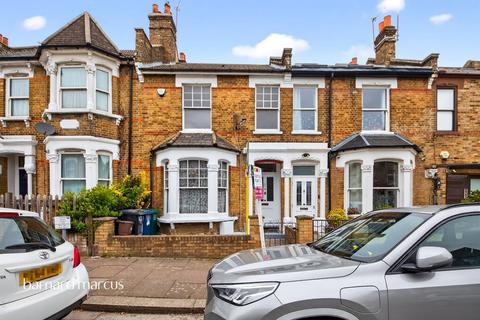 2 bed property, in Percy Road, £700,000