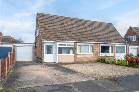 3 bed property, in The Limes, £275,000