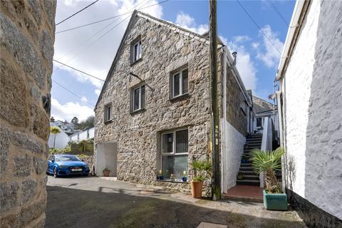 4 bed property, in Fradgan Place, £565,000