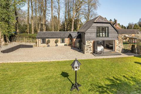 5 bed property, in Platt, £1,750,000