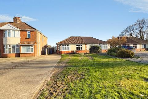 3 bed property, in Sidegate Lane, £350,000