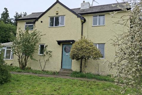 3 bed property, in Kerry Road, £140,000