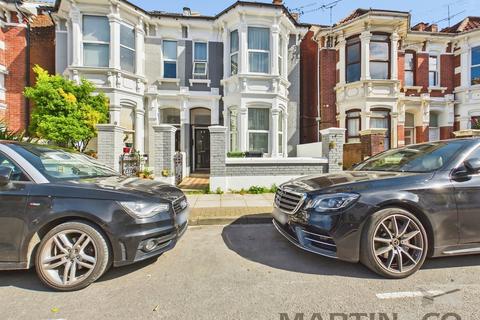 7 bed property, in Taswell Road, £325,000
