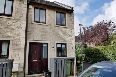 2 bed property, in Oldbury Prior, £210,000