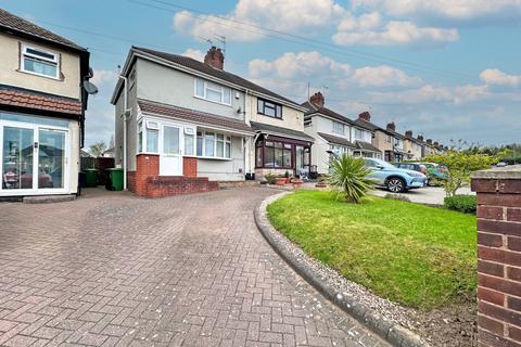 3 bed property, in Elston Hall Lane, £225,000