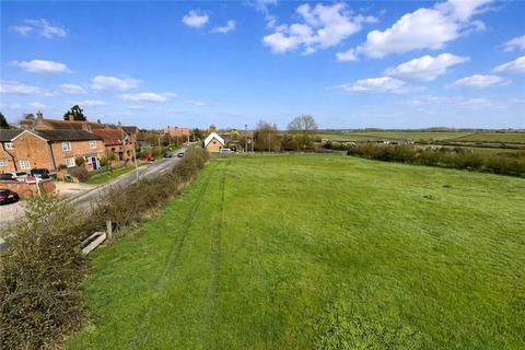 Land, in Buckinghamshire OX27, £900,000