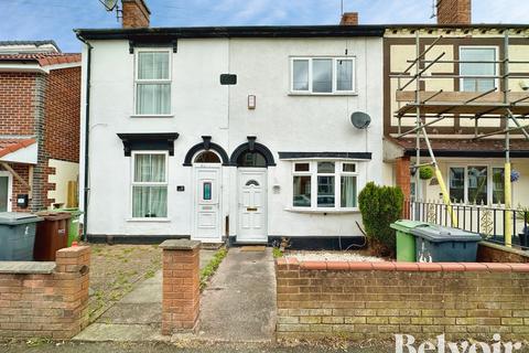 2 bed property, in Milton Road, £180,000