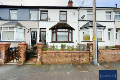 3 bed property, in Kingsley Terrace, £117,500