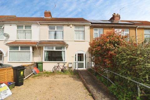 3 bed property, in Sixth Avenue, £315,000