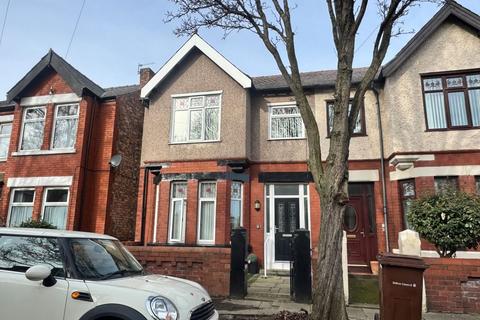 4 bed property, in 5 Cambridge Drive, £230,000