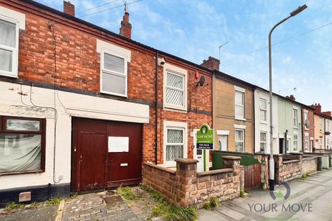 3 bed property, in Queen Street, £90,000