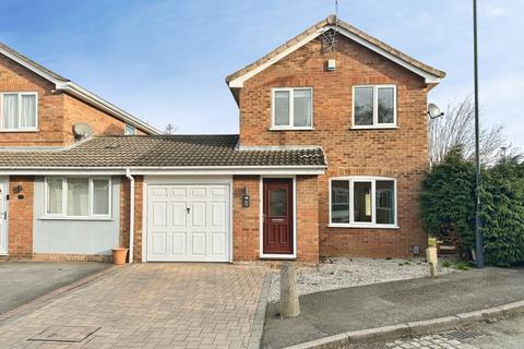 3 bed property, in Corbel Close, £264,950