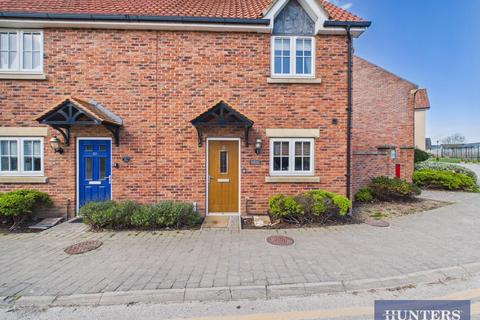 2 bed property, in Sunrise Drive, £135,000