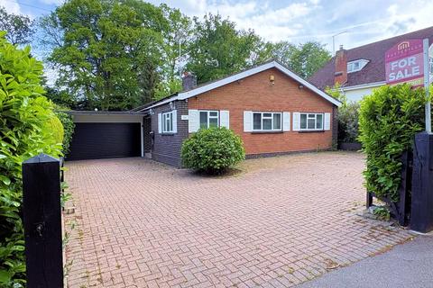 4 bed property, in Heath Road, £825,000