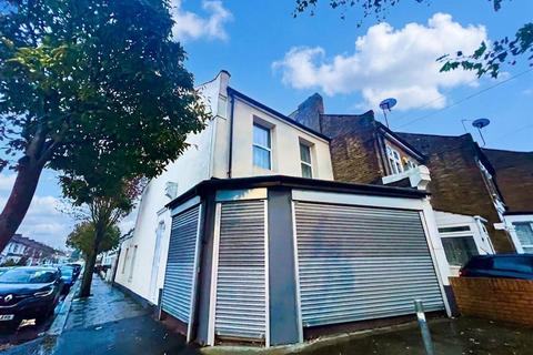 3 bed property, in Katherine Road, £575,000
