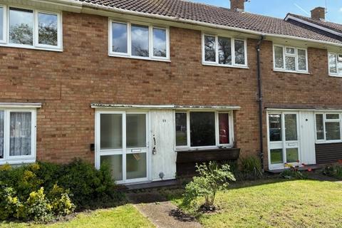 3 bed property, in Honeypot Lane, £270,000
