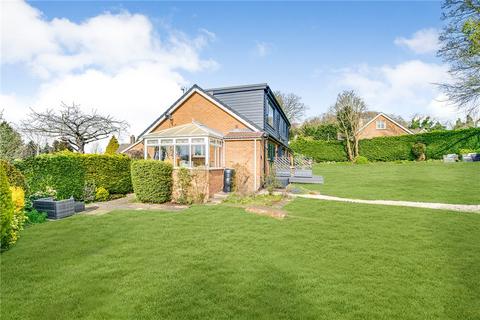 5 bed property, in Wormald Green, £600,000
