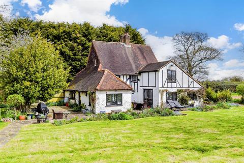 3 bed property, in Dean Lane, £800,000