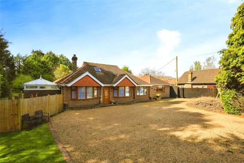 3 bed property, in Eastbourne Road, £825,000