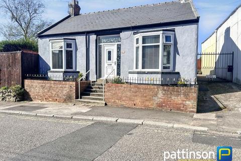 2 bed property, in Parker Terrace, £120,000