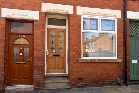 3 bed property, in 108 Bosworth Street, £180,000
