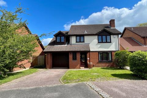 4 bed property, in Littledown, £575,000