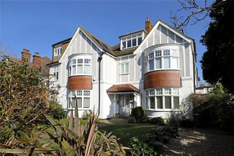 3 bed property, in Parkside Gardens, £1,225,000