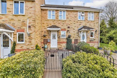 2 bed property, in Anne Boleyn Close, £175,000