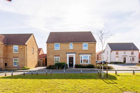 4 bed property, in Salvin Road, £450,000