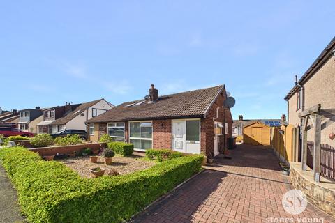 2 bed property, in Pasturelands Drive, £195,000