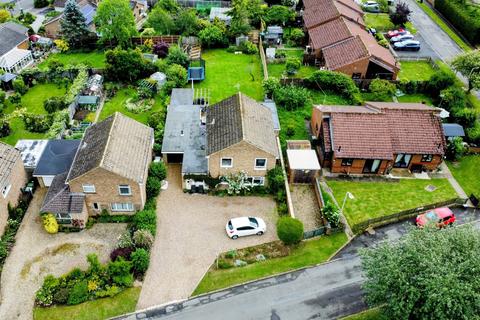 4 bed property, in Newtown Road, £475,000